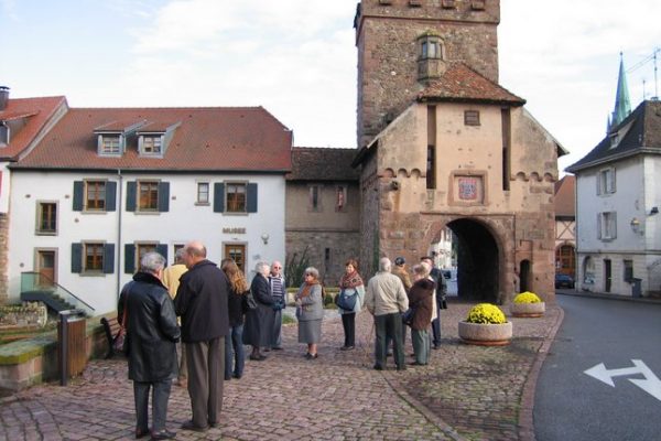 Accueil devant la Porte de Thann